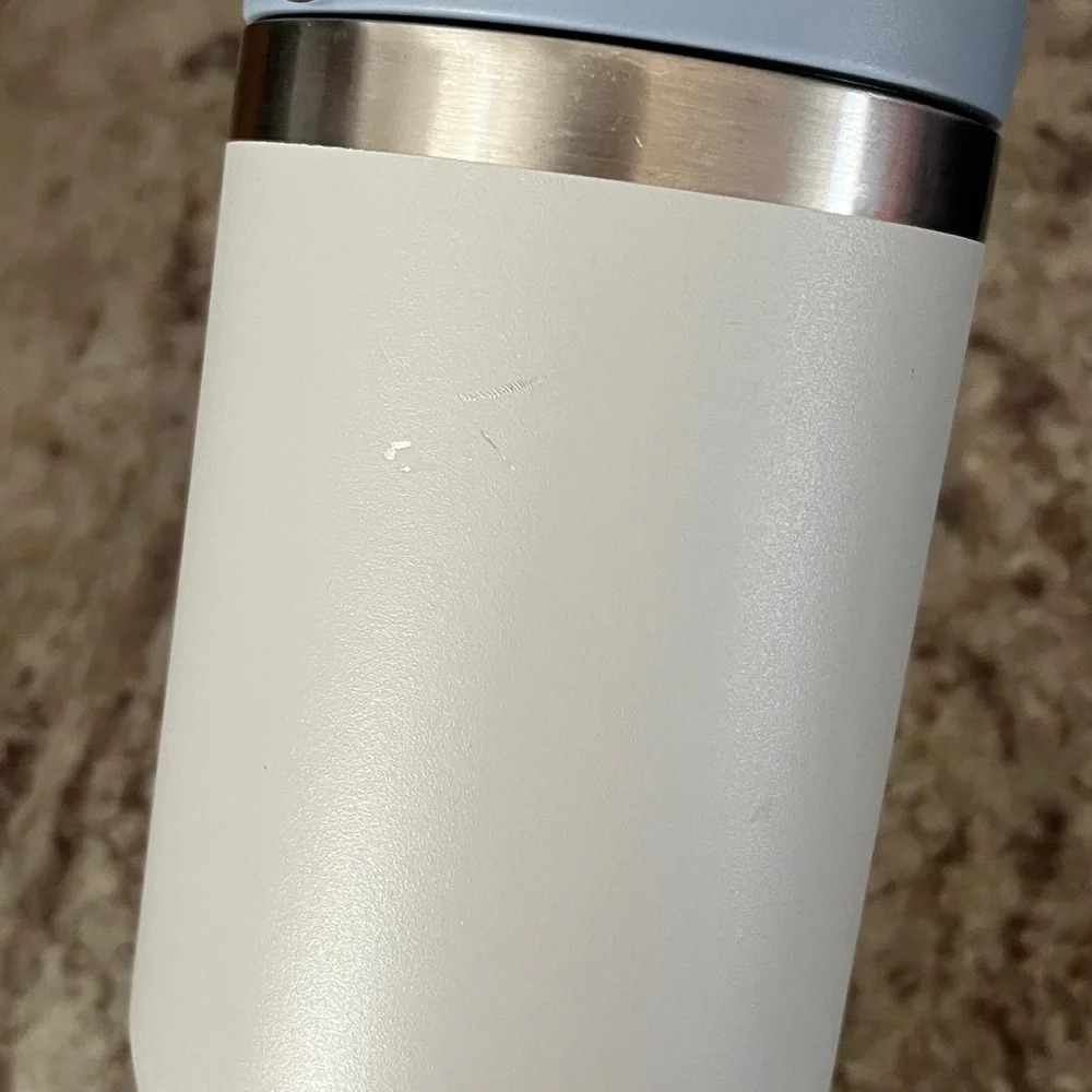 Stanley 30oz  IceFlow Tumbler (Dent on Bottom) Travel Tumbler - Picture 7 of 7